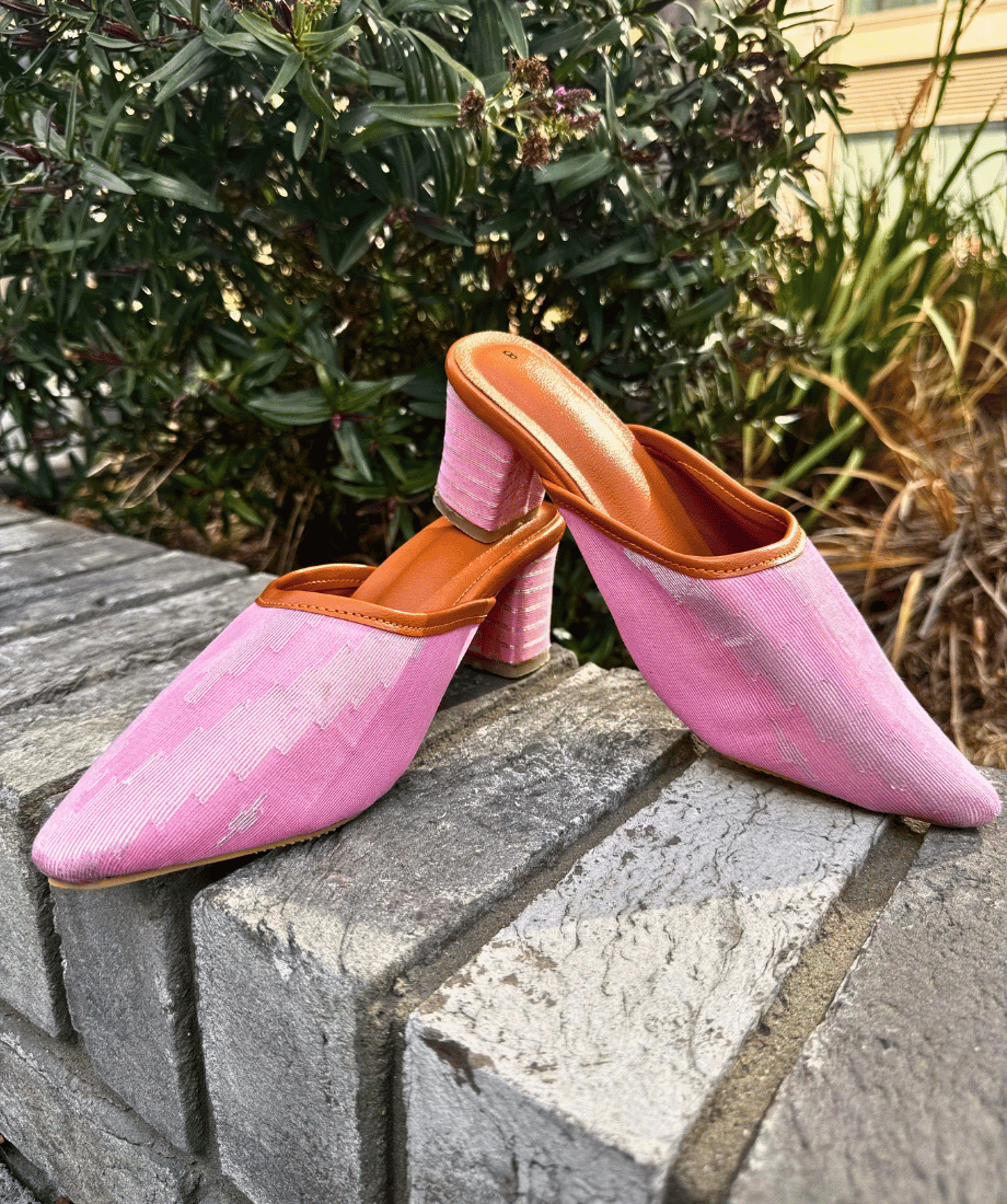 Handcrafted Jamdani Shoes - Pink - Image 3