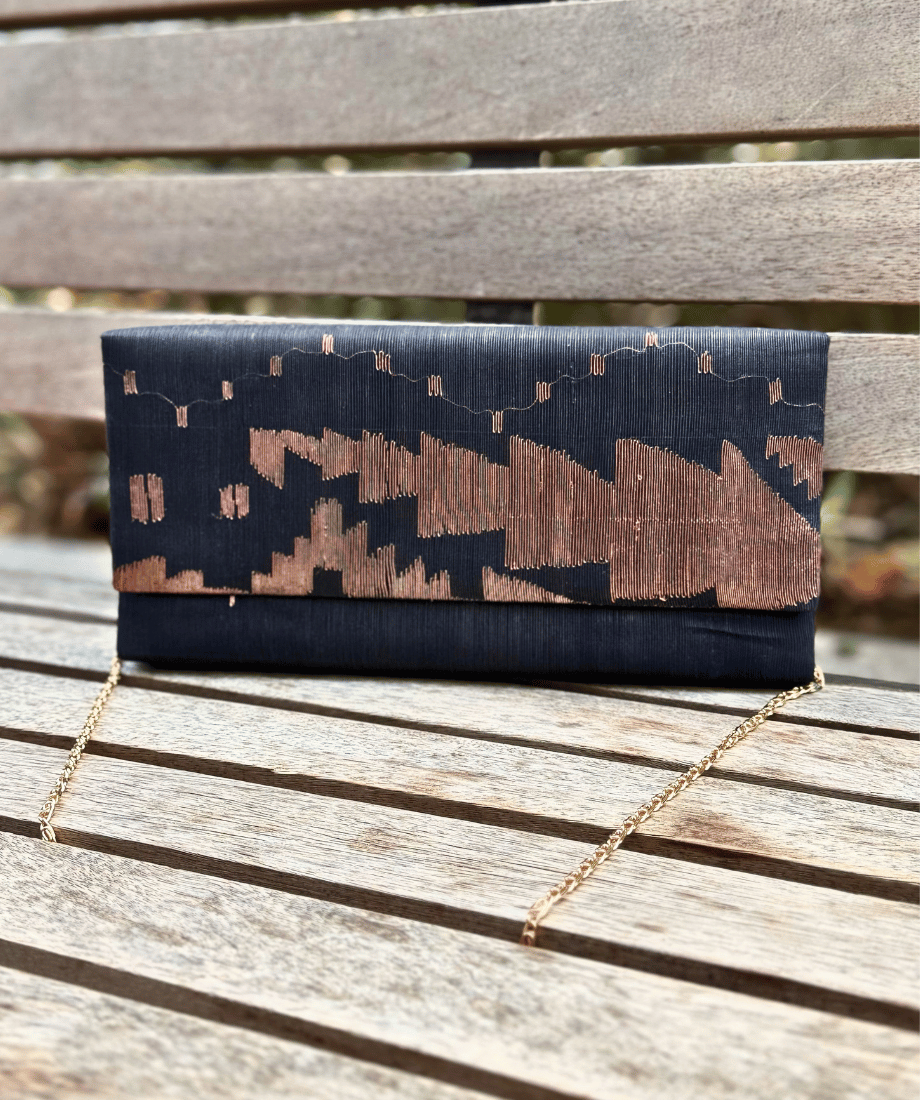 Handcrafted Jamdani Envelope Purse - Black - Image 2