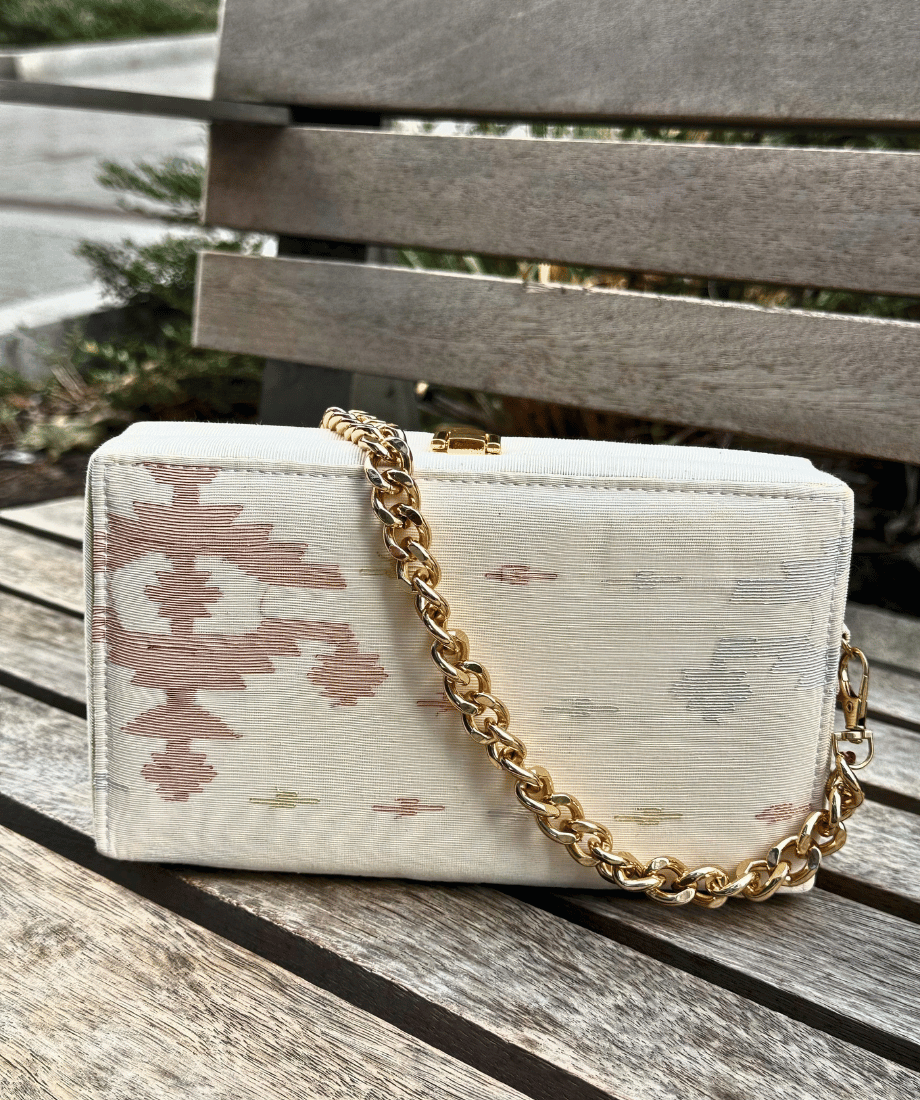 Handcrafted Jamdani Designer Clutch Bag - Off White - Image 3